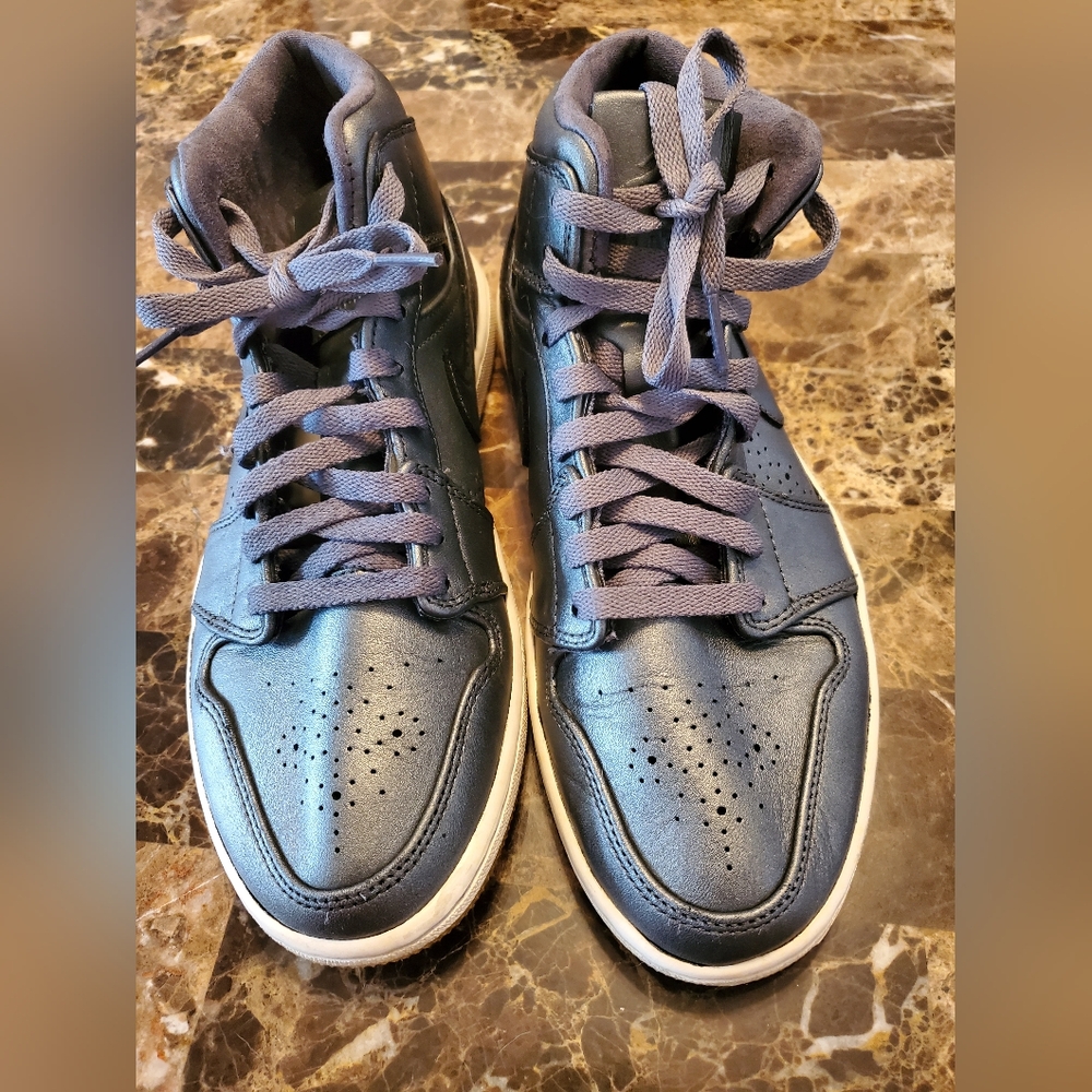 Nike Jordon 1 Sneakers High-Top Style Retro 8.5